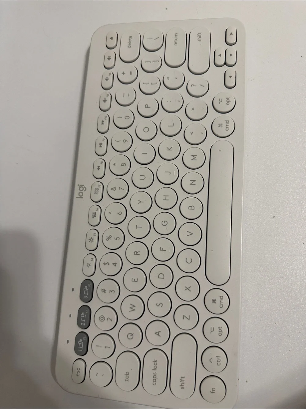 White Bluetooth Compact Keyboard — Round-Key Wireless Design